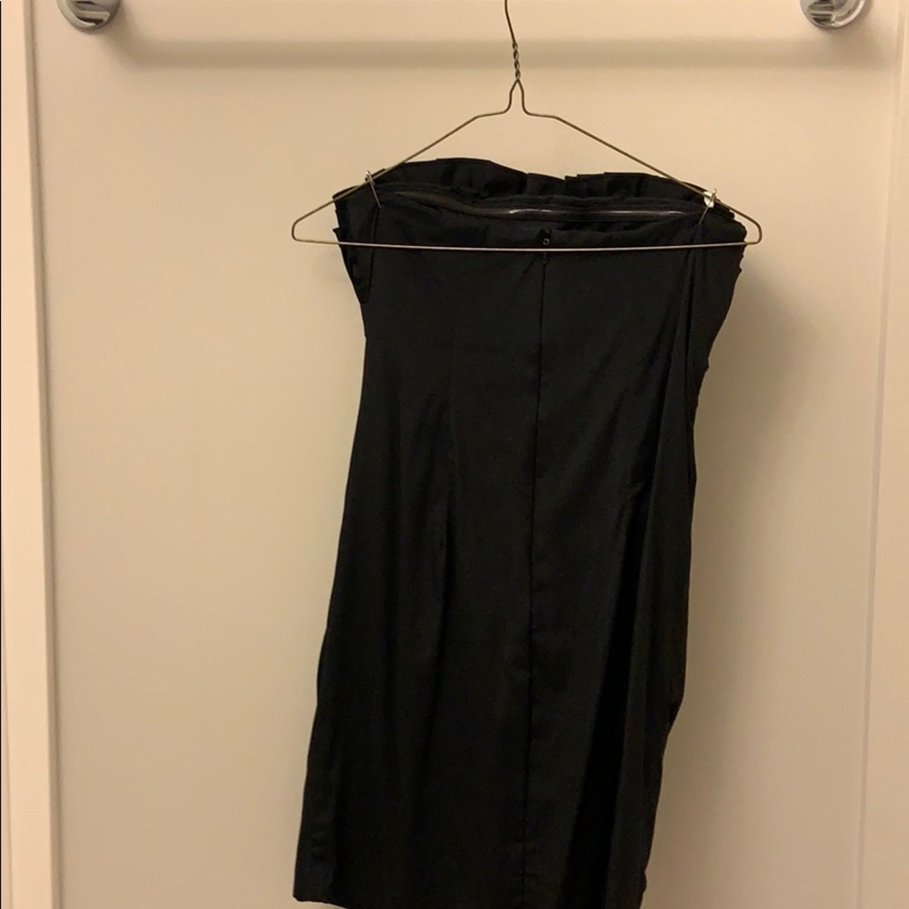 Dress - Picture 4 of 4